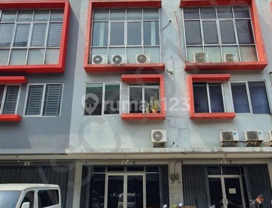 Ruko City Square 3 lantai siap huni di Kalideres, Jakarta Barat