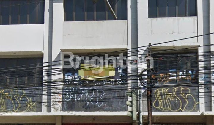 RUKO 3 GANDENG DI JALAN RAYA