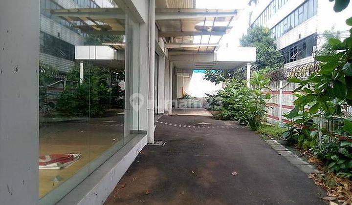 Gedung Ex Showroom di Mampang Prapatan Jakarta Selatan 2