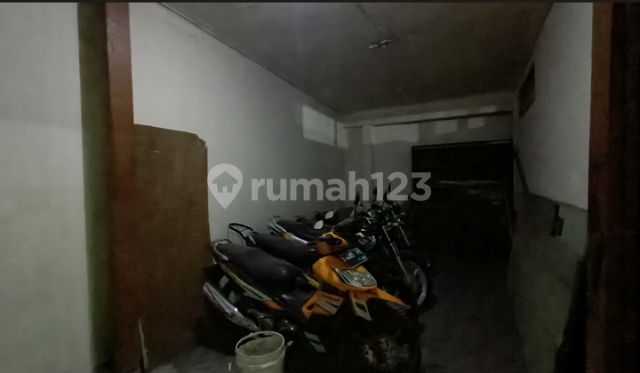 Holis Busy Regional Business Area Holis Busy Regional Business Area