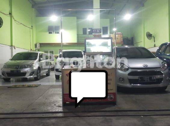 RUKO SHOWROOM AKTIF DI JL RAYA WISMA TROPODO SIDOARJO KAWASAN RAMAI KULINER DAN STRATEGIS 1