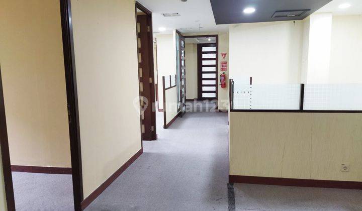 Office Space Wisma Amex 151 M² 1