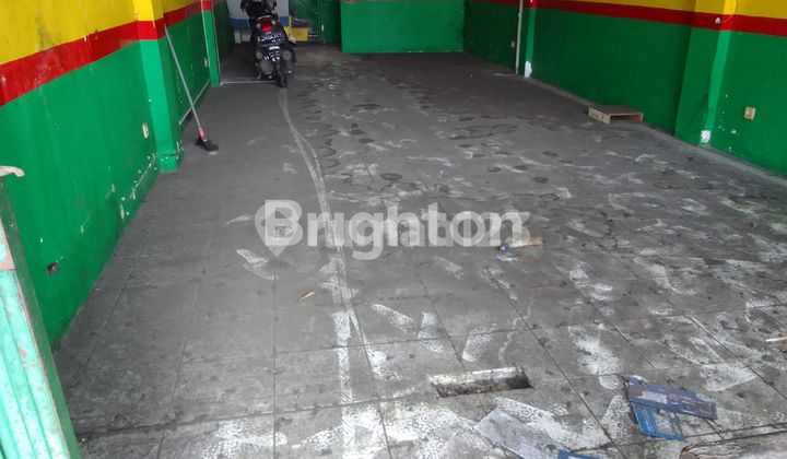 RUKO 3 LANTAI SANGAT STRATEGIS UNTUK USAHA DI TENGAH KOTA DEPOK