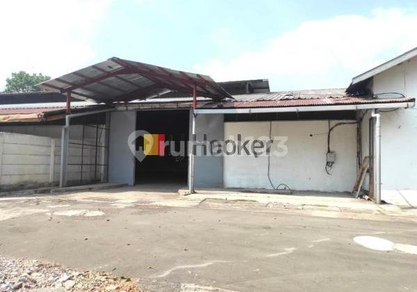 Gudang Siap Pakai di Setiabudi 1
