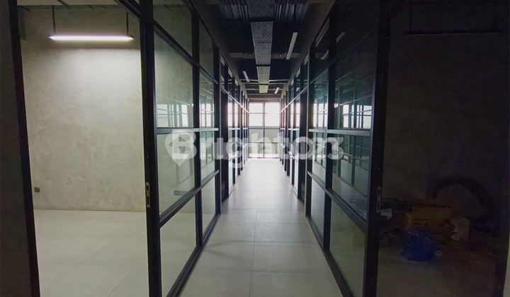 Live Online Studio Office in Pluit Karang Karya