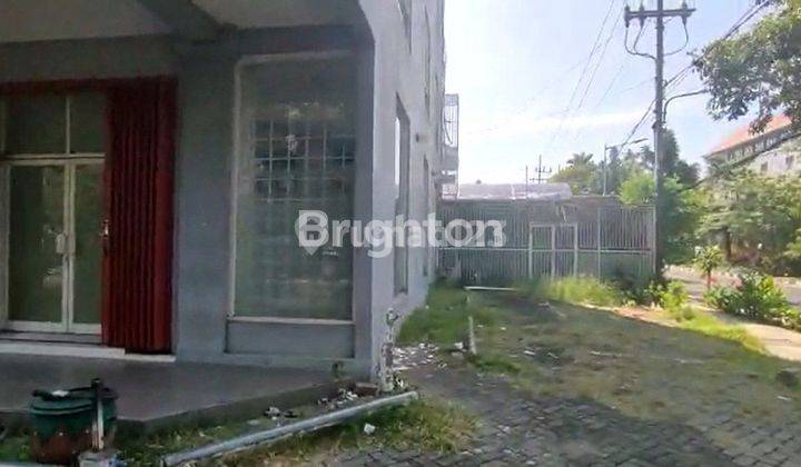 Dr. Soetomo, Surabaya Pusat, Parkir Luas, Jalan Utama, Siap Untung 1