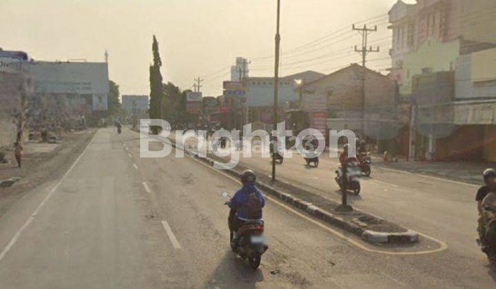 RUKO TEMPAT USAHA DI PINGGIR JALAN BESAR STRATEGIS BUAT USAHA DAN BELAKANG ADA RUMAH UNTUK TEMAT TINGGAL ADA JALAN KAMPUNG 2