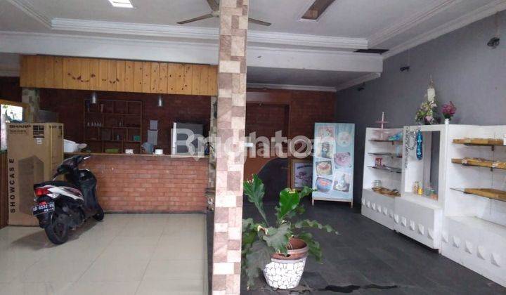 RUMAH USAHA ATAU CAFE JOGJA TIMUR, SELANGKAH BANDARA ADISUCIPTO