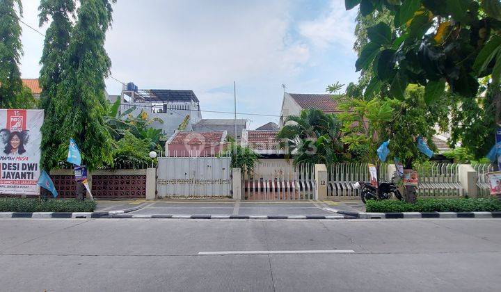 Rumah lebar 30 bagus untuk usaha di Howitzer Ry, Sumur Batu, Kemayoran 1