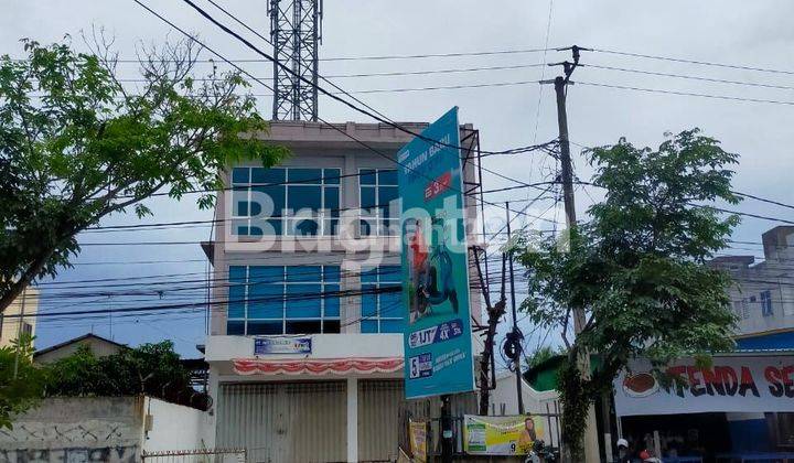 RUKO GANDENG 3 LANTAI  PINGGIR JALAN UTAMA TENGAH KOTA BALIKPAPAN 2