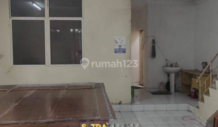 Ruko di Mutiara Taman Palem Cengkareng, 3 Lantai, HADAP JALAN RAYA 2