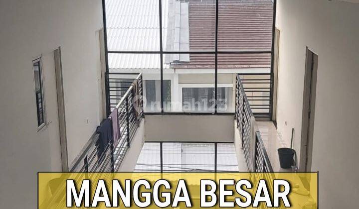 KOST DI AREA PERUMAHAN MANGGA BESAR INCOME 100JUTAAN PER BULAN
 1