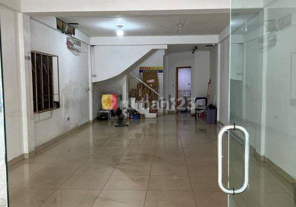 Ruko di Boulevard Raya cocok untuk Kantor atau Usaha 2