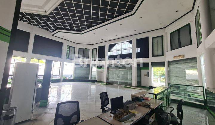 GEDUNG SIAP PAKAI BEKAS SHOWROOM 2