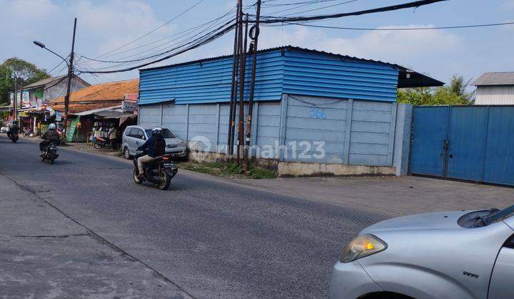 Gudang nurah.  Sangat setrrategus bebas banjir 1