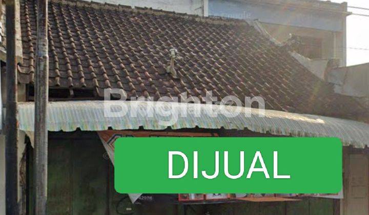 RUKO DI LAWEYAN PINGGIR JALAN DEPAN TOKO BELAKANG TEMPAT TINGGAL 3 LANTAI 1