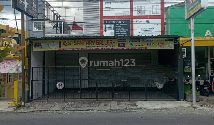 kan Ruko 3 Lantai Lokasi Strategis di Jl Godean Gamping Sleman 1