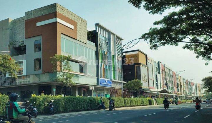 Ruko Gandeng Istimewa Summarecon Bekasi Depan Mall 1