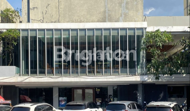 Bangunan Komersial Strategis Tepi Jalan di Kelapa Gading Jakarta Utara Siap Usaha