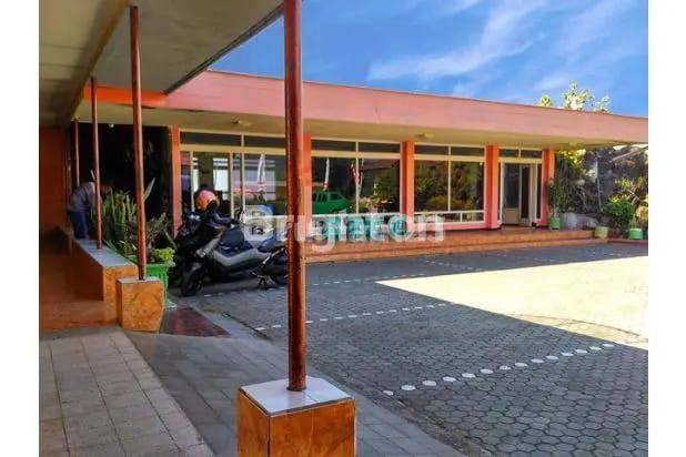 HOTEL HITUNG TANAH DI JL RAYA SELECTA MALANG 2