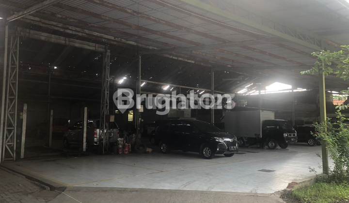 READY-TO-USE BUILDING AND VACANT LAND SUITABLE FOR HOME INDUSTRY AND OTHER BUSINESSES IN NGAGEL. READY-TO-USE BUILDING AND VACANT LAND SUITABLE FOR HOME INDUSTRY AND OTHER BUSINESSES IN NGAGEL.