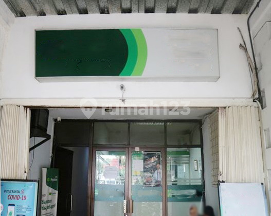 Strategically Located Shop House by Pasar Minggu Main Road Strategically Located Shop House by Pasar Minggu Main Road