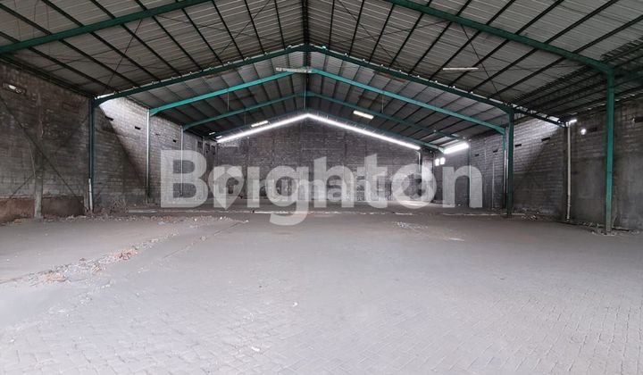 Warehouse/Business House Raya Tanjungsari Sukomanunggal Surabaya