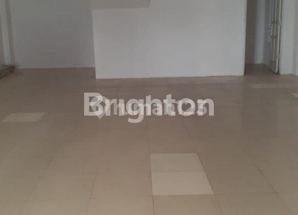 EX ALFAMART SHOPHOUSE ON THE MAIN ROAD, STRATEGIC LOCATION, CASABLANCA CONTINUATION 2