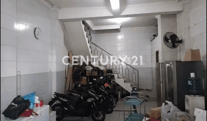 Ruko 3 Lantai di Jalan Raya Basuki Rahmat Jatinegara S7278 2