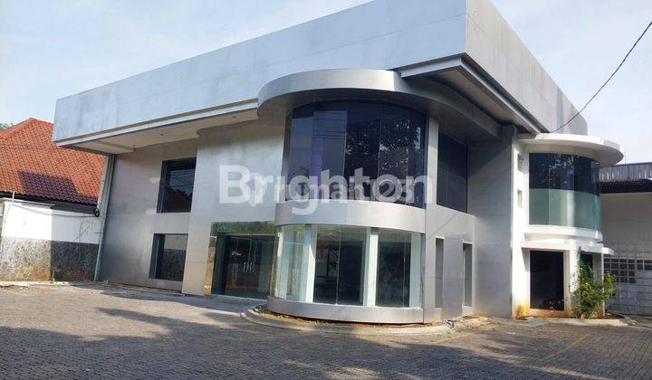 BANGUNAN EX SHOWROOM LOKASI PREMIUM PUSAT KOTA 1