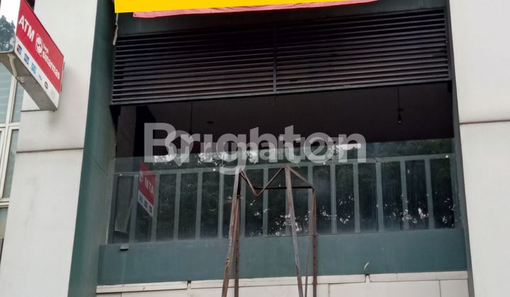 3-storey shop house in Alam Sutera in a highly strategic location