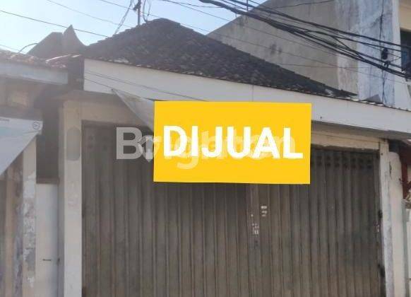 RUKO ATAU TEMPAT USAHA NOL JALAN, DAERAH PADAT PENDUDUK, COCOK UNTUK USAHA APAPUN, DAERAH BANYU URIP 1