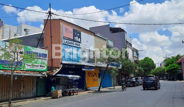 BERTEMPAT DI PUSAT BISNIS, NOL JALAN RUKO 3 LANTAI BANGUNAN BARU, SIAP HUNI, STRATEGIS SELANGKAH KE PENGAMPON KALIANYAR PASAR BESAR WETAN PASAR ATOM 2