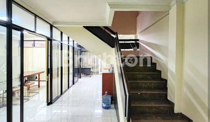 Ruko Pondok Indah siap Pakai cocok Untuk Bisnis atau Kantor 2