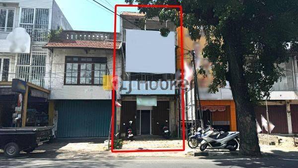 3 Storey Shophouse in Imam Bonjol Commercial Area. Close to Teuku Umar area. 2