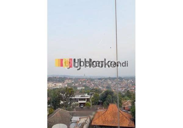 Gedung di S Parman Gajahmungkur Semarang 1