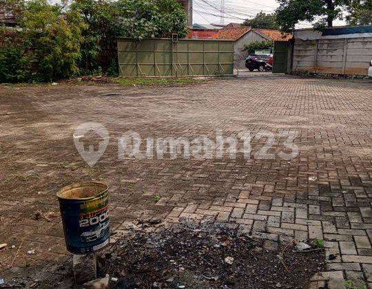 Gudang di Jalan Caringin, Mustikajaya  2