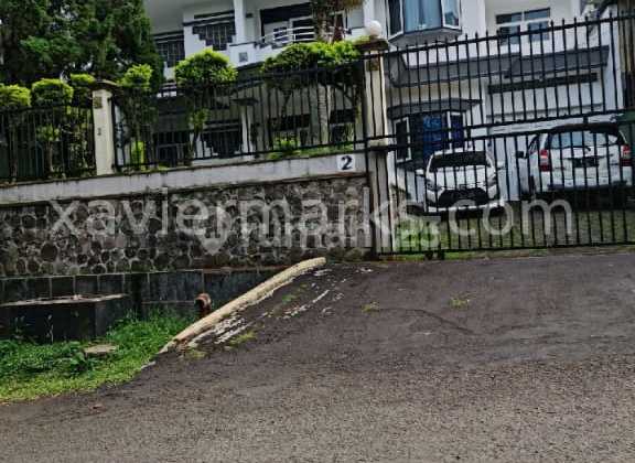 Rumah siap huni di kawasan elit bandung