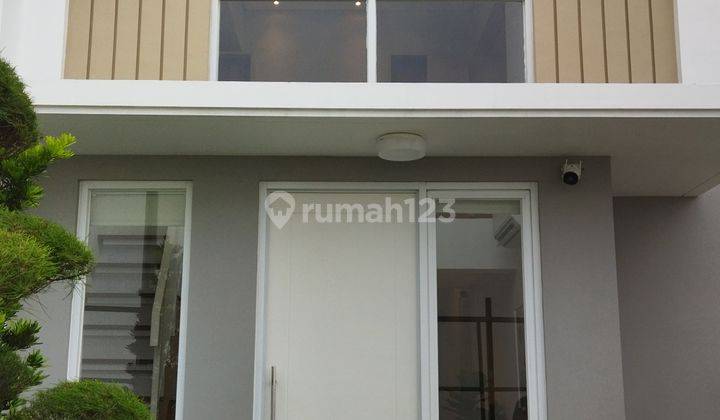 Rumah Baru Semi Furnished di Jl. Curug Tangerang, Tangerang 1