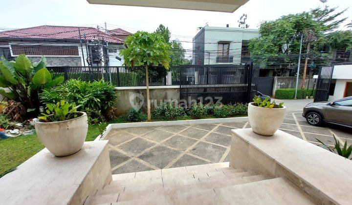 Dijual rumah di Kemang 2