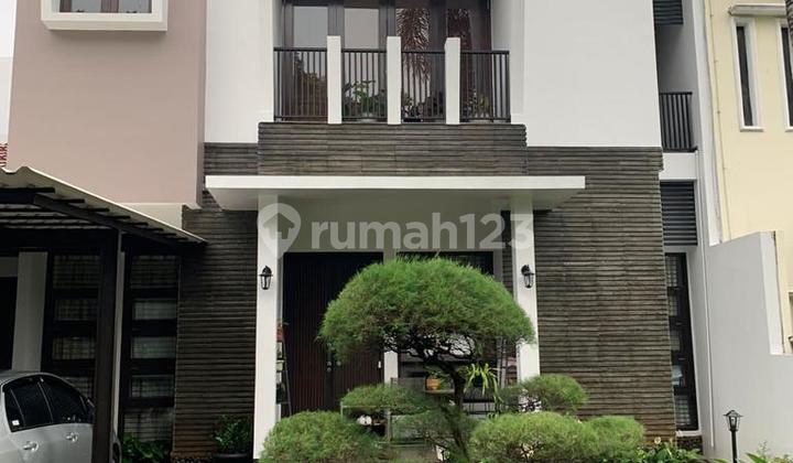 Beautiful, ready-to-occupy house in sector 9 Bintaro Jaya