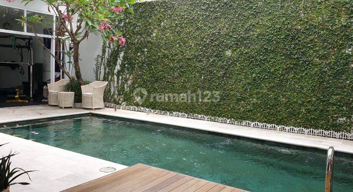 Rumah Cantik Cozy Plus Seimingpool Bintaro Jaya 1