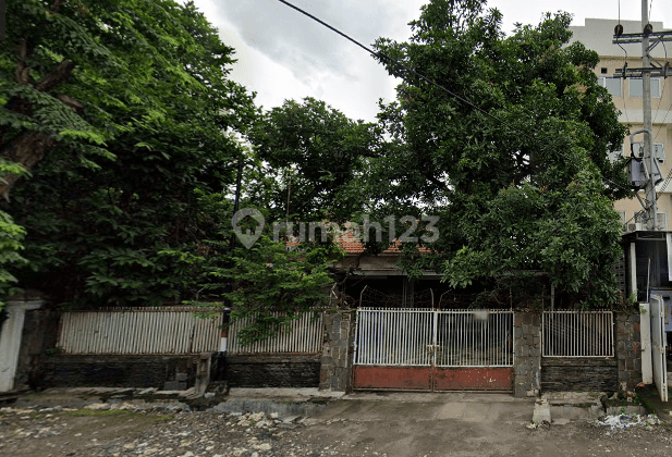 PUSAT KOTA HITUNG TANAH SAJA Rumah Lama Jalan Sumatra Surabaya  1