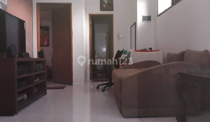 DIJUAL Rumah elegan 2 lantai, di Emerald Bintaro Jaya 1