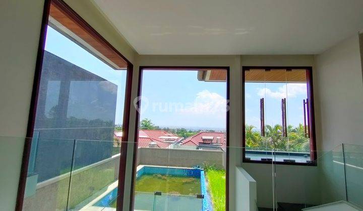 Dijual Rumah Mewah ada kolam renangnya di Candi Golf Semarang 2