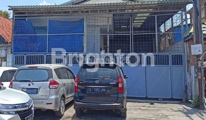 RUMAH 1 LANTAI SBY PUSAT JL KEMAYORAN BARU 1