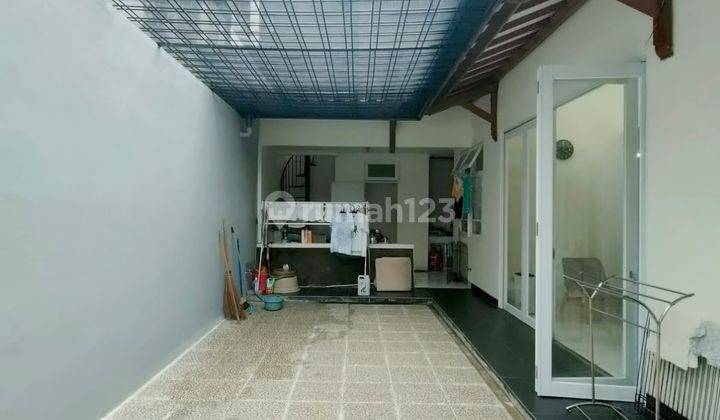 Dijual Rumah Siap Huni di River Park Bintaro Jaya Tangerang Selatan 1