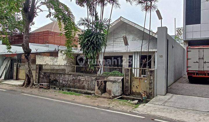 Rumah Tua Daerah Petojo Strategis 2