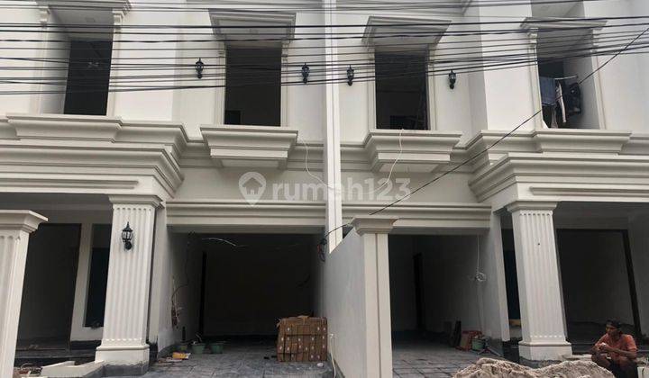 Rumah baru siap huni di cempaka putih jakarta pusat 1