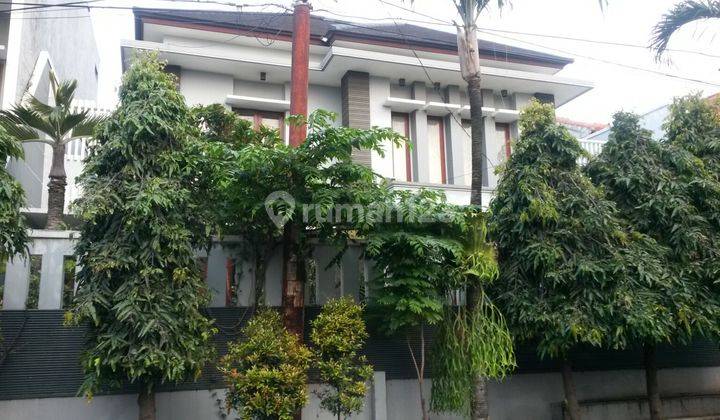 Rumah mewah,minimalis di Kesehatan Jakarta Selatan 1